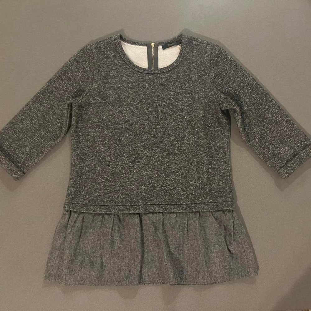 THML grey and off white sweater with zipper and ruffle